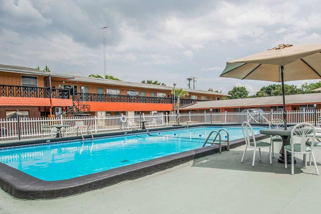 Rodeway Inn & Suites Winter Haven Chain Of Lakes Einrichtungen foto